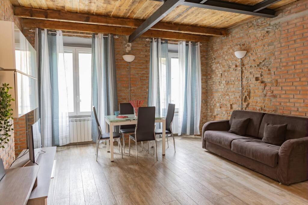 Canonica Brick Apartment Milan Luaran gambar