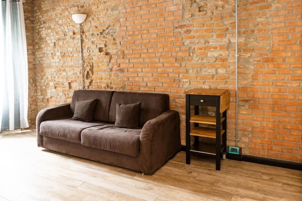 Canonica Brick Apartment Milan Luaran gambar