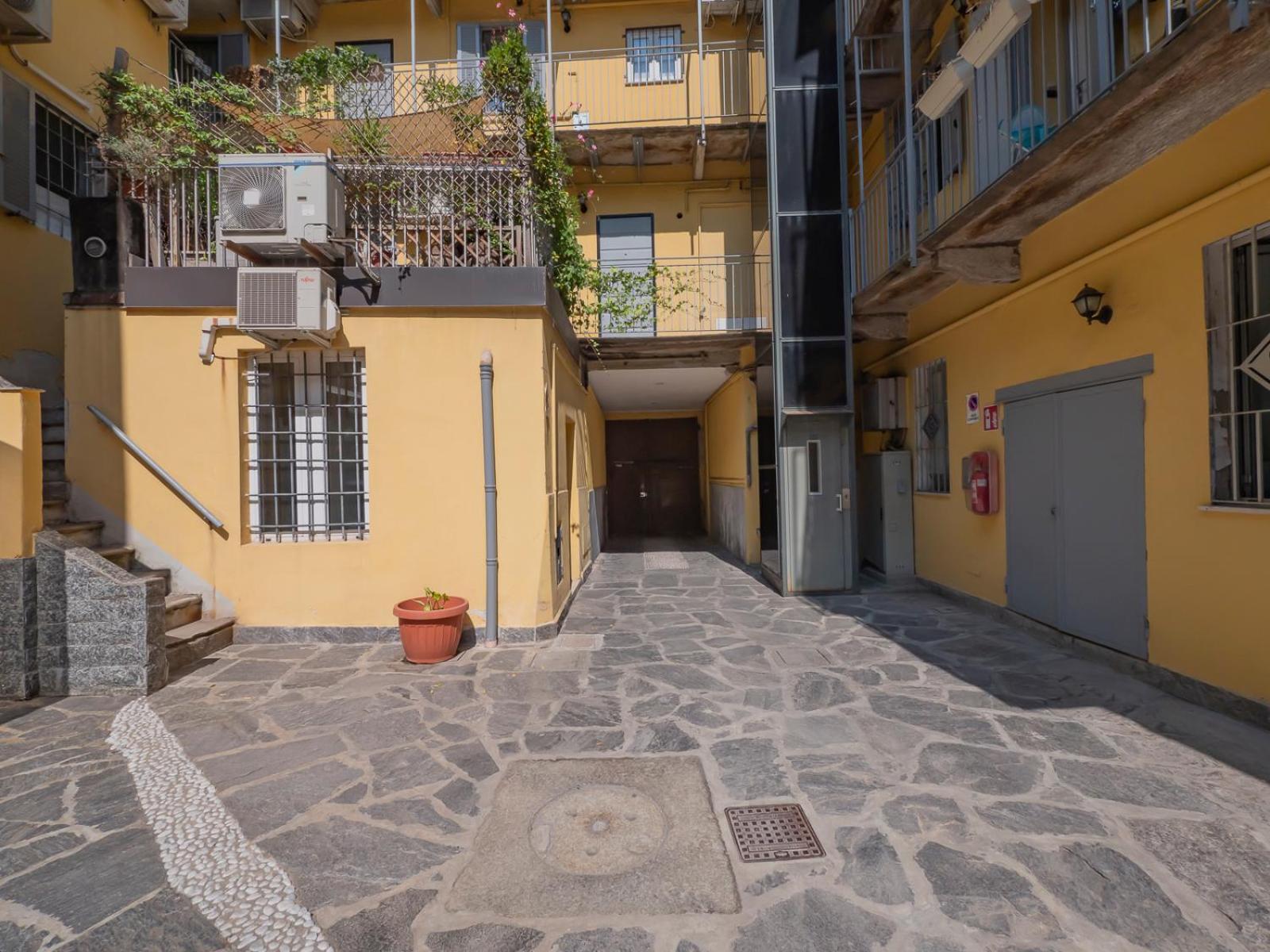 Canonica Brick Apartment Milan Luaran gambar